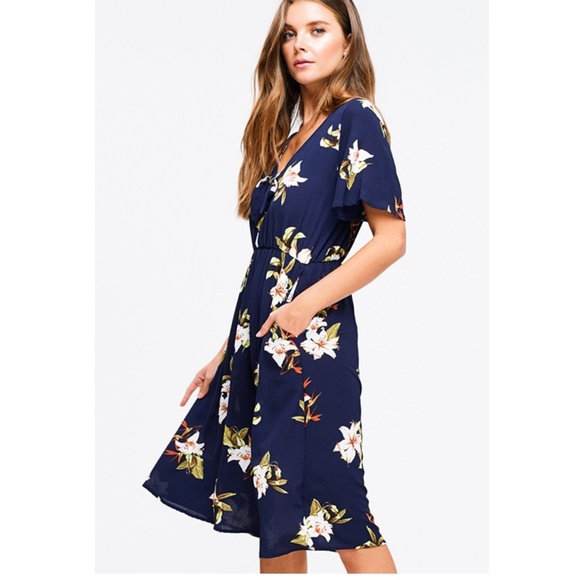 NWT Navy Floral Keyhole W/Pockets Dress - Picture 4 of 7